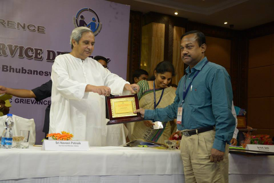 Mr. K. C. Das, GM Procurement, was receiving award from honorable Chief Minister Shri Naveen Pattnaik on 13th Nov 2014 at Hotel Mayfair, Bhubaneswar.